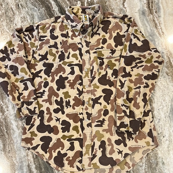 Rare Ducks 🦆 Unlimited Button Down - Picture 12 of 14